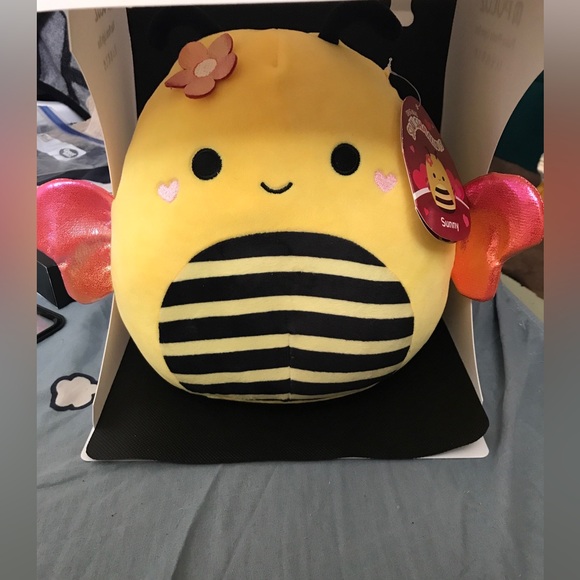 Squishmellow Other - Squishmallows 5” SUNNY The BEE Plush Valentine's Squad Sparkly Wings Flower Gift